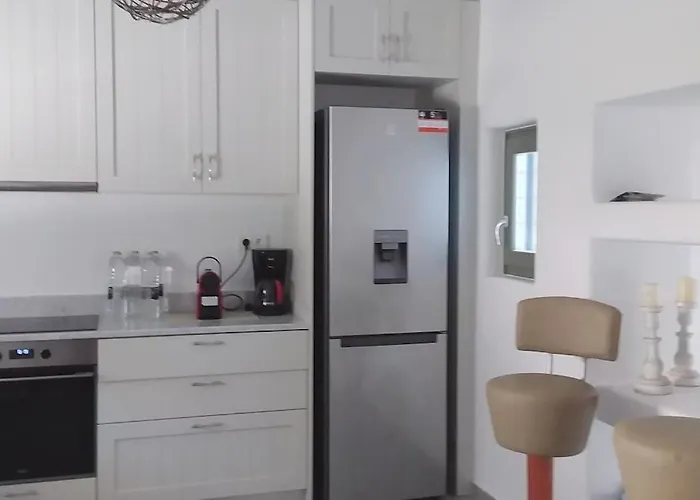 Dream 2, ολόκληρος χώρος με πισίνα